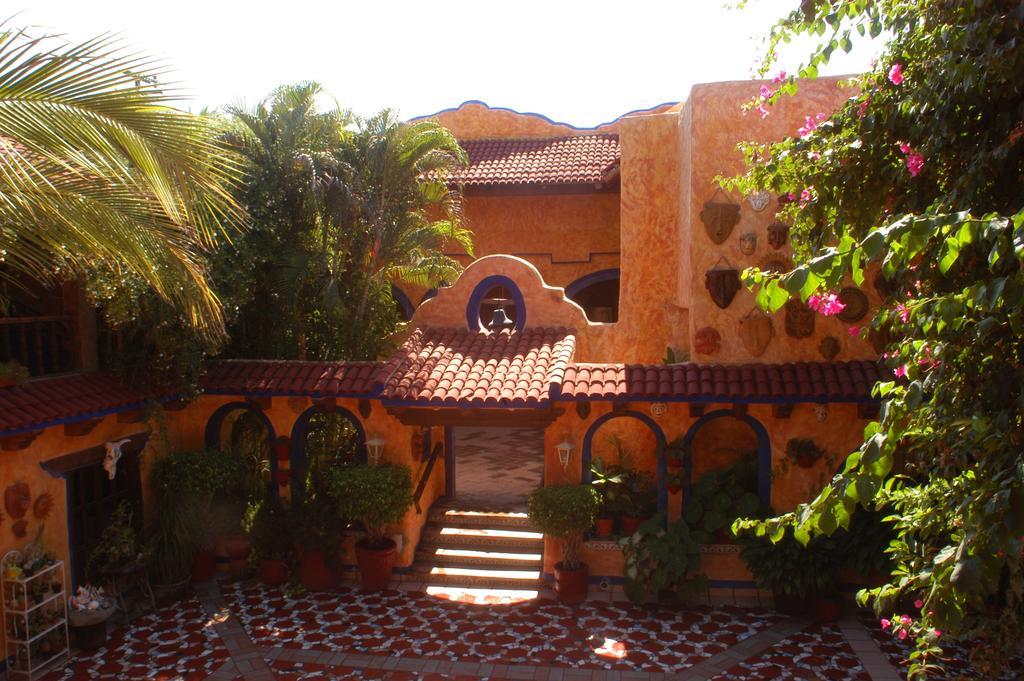 Hotel El Fuerte Exterior photo